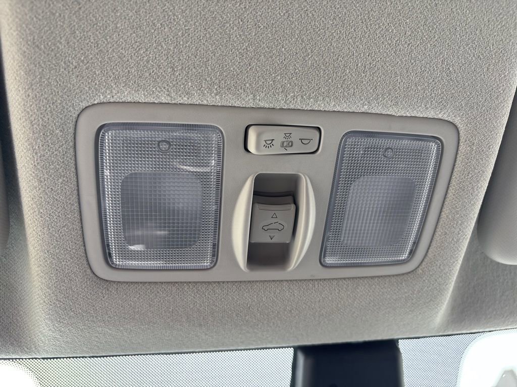 Certified 2023 Hyundai Venue SEL FWD image 24