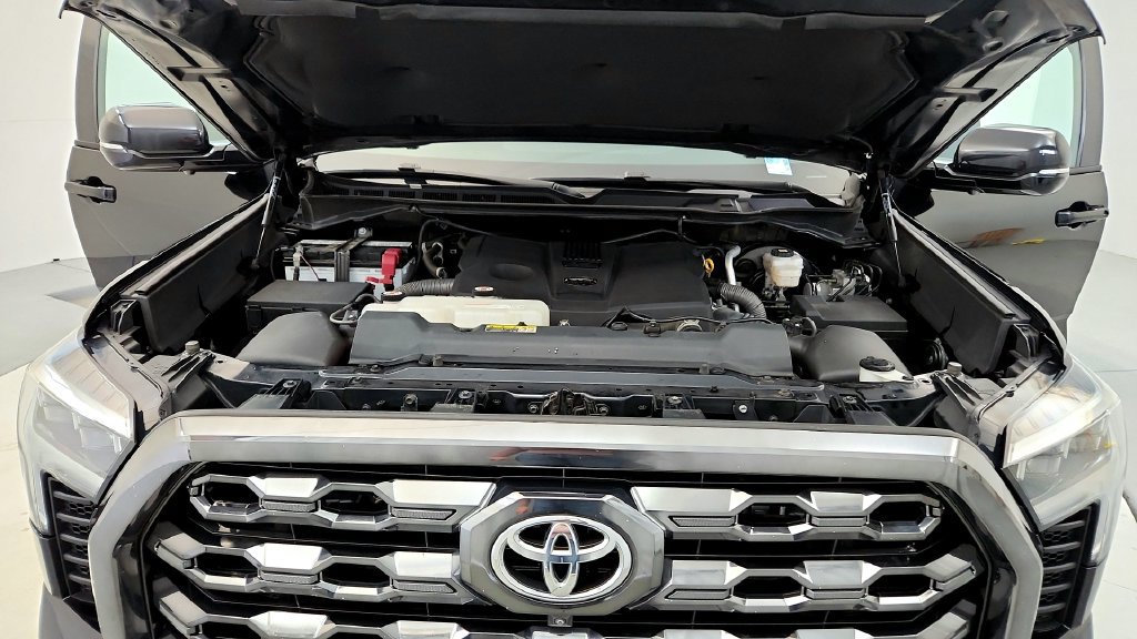 Certified 2022 Toyota Tundra Platinum AWD/4WD image 14