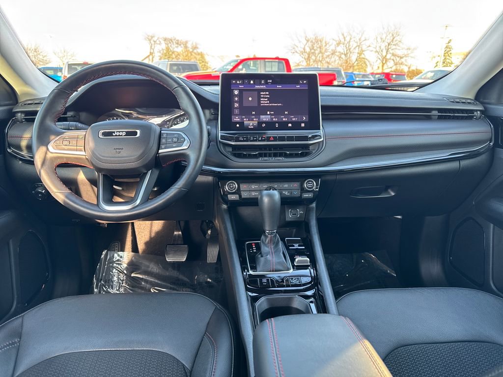 Used 2022 Jeep Compass Trailhawk w/ Trailhawk Convenience Group image 13