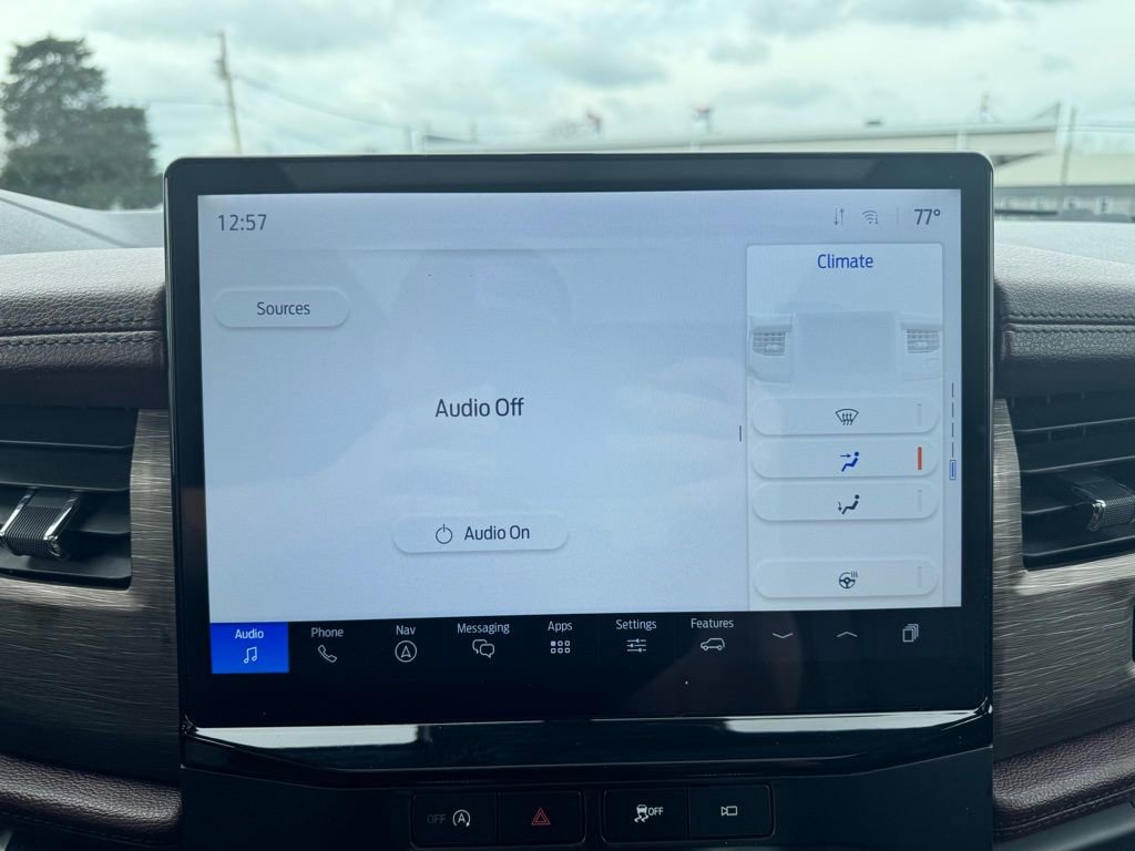 Used 2024 Ford Expedition Max Limited image 11