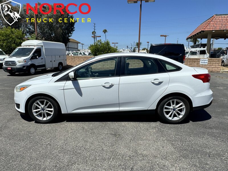 Used 2015 Ford Focus SE FWD image 5
