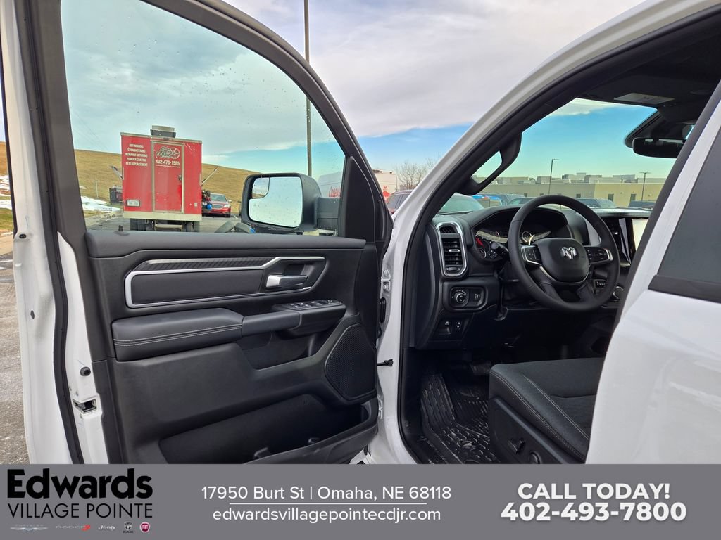 New 2026 RAM 1500 Big Horn w/ Night Edition AWD/4WD image 9