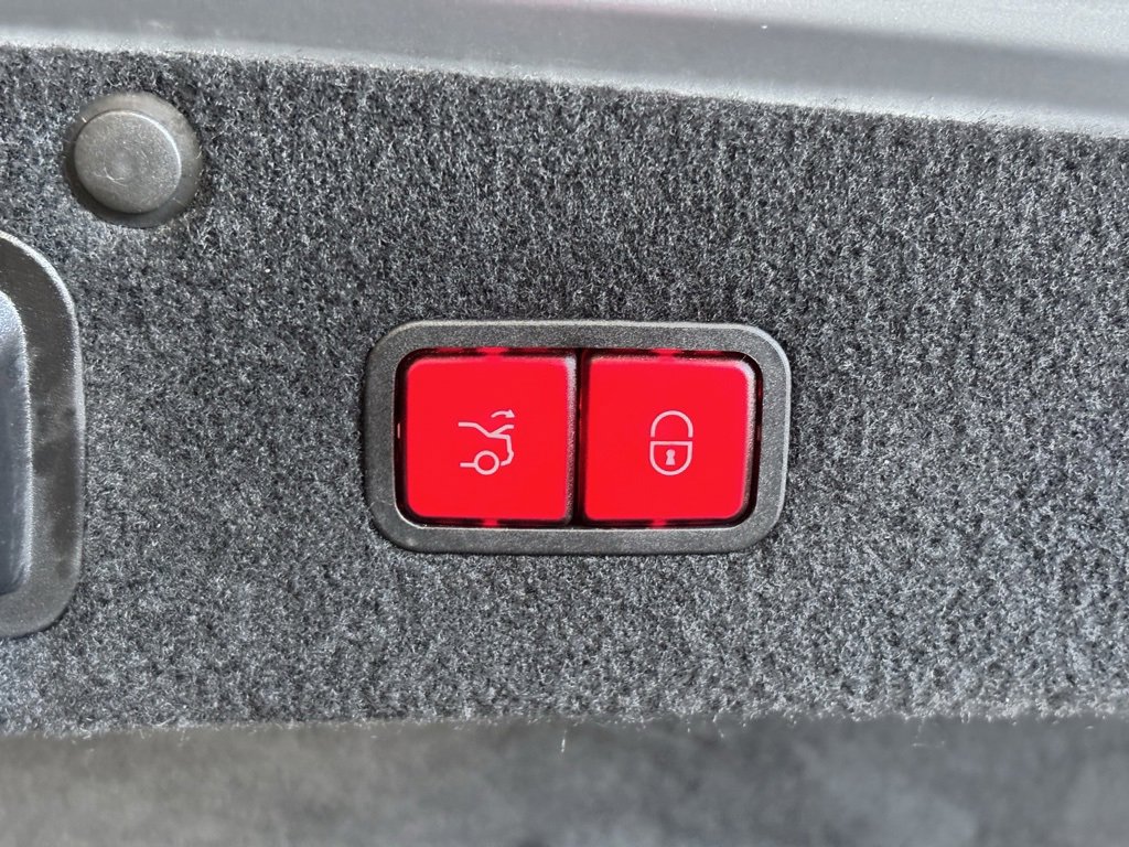 Used 2014 Mercedes-Benz S 550 Sedan image 35