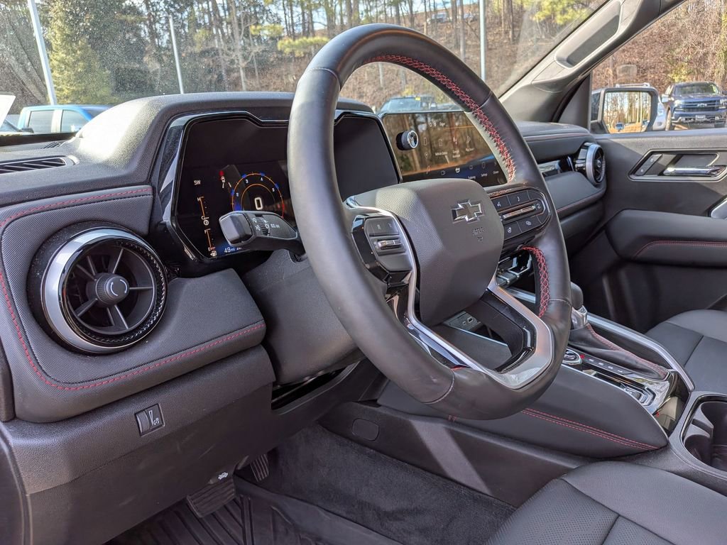 Used 2023 Chevrolet Colorado Z71 w/ Z71 Convenience Package 2 image 13