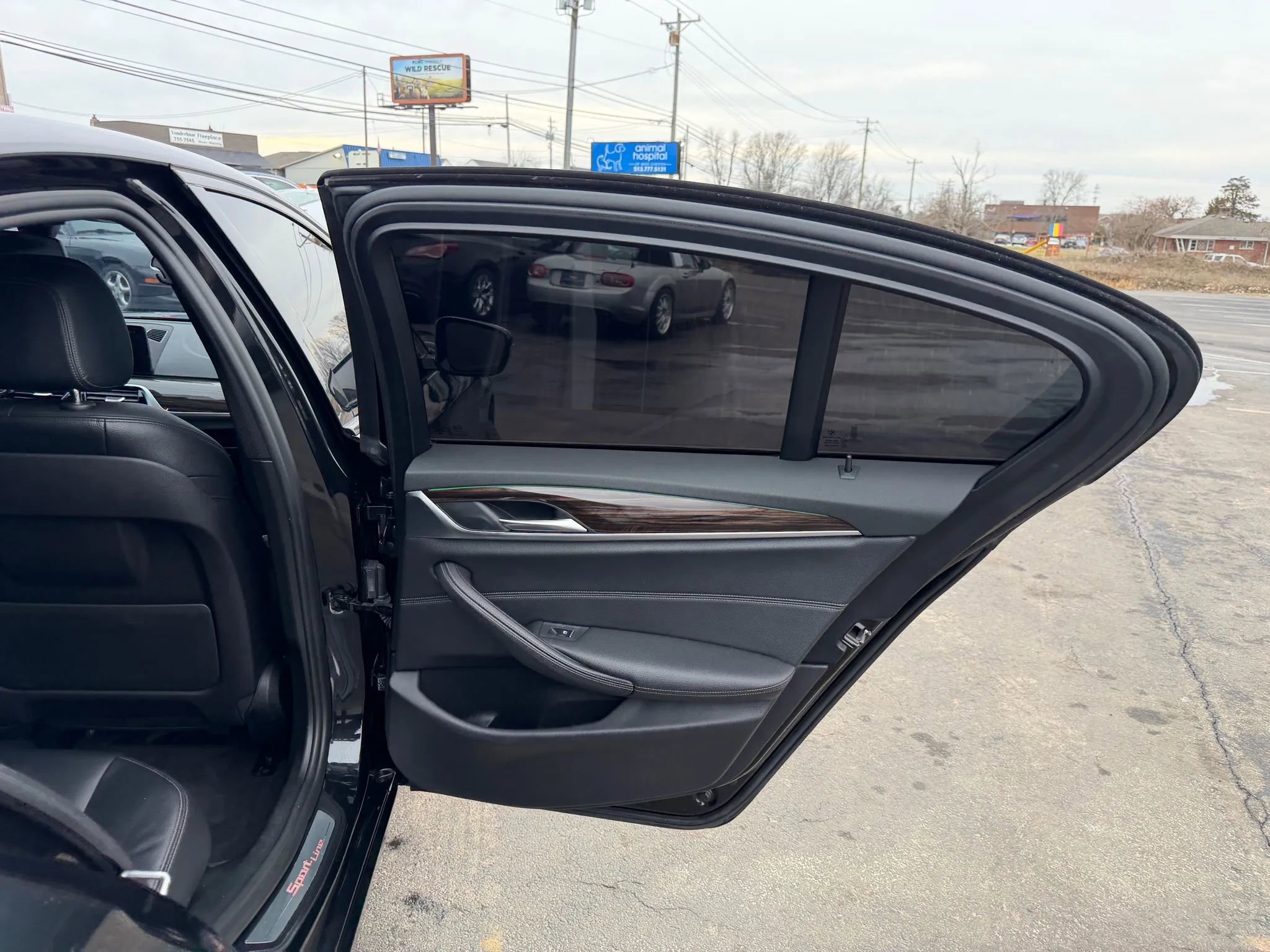 Used 2018 BMW 540i xDrive w/ Premium Package image 37