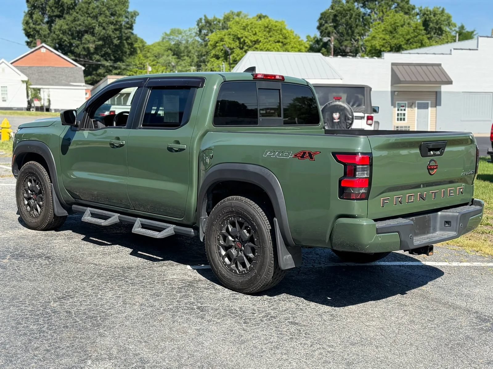 Used 2022 Nissan Frontier PRO-4X w/ Pro-4X Premium Package AWD/4WD image 7