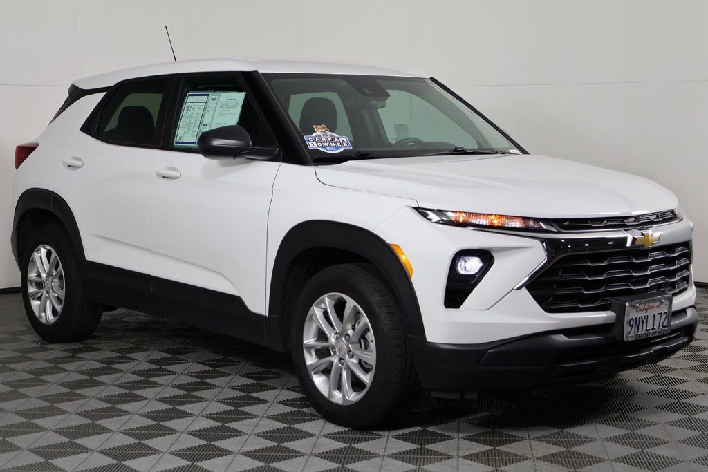 Used 2024 Chevrolet TrailBlazer LS image 3