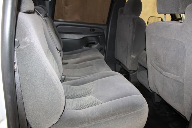 Used 2006 Chevrolet Silverado 2500 W/T w/ Heavy-Duty Power Package image 17