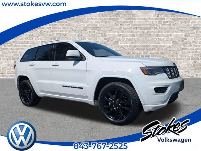 Used 2020 Jeep Grand Cherokee Altitude RWD image 1