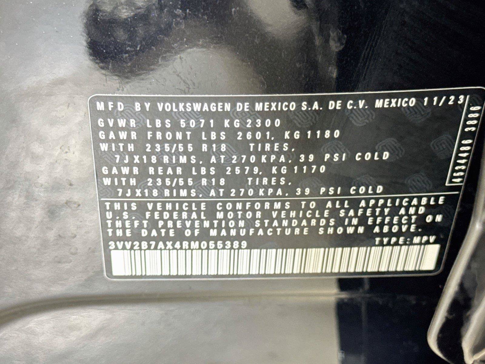Used 2024 Volkswagen Tiguan SE AWD/4WD image 29