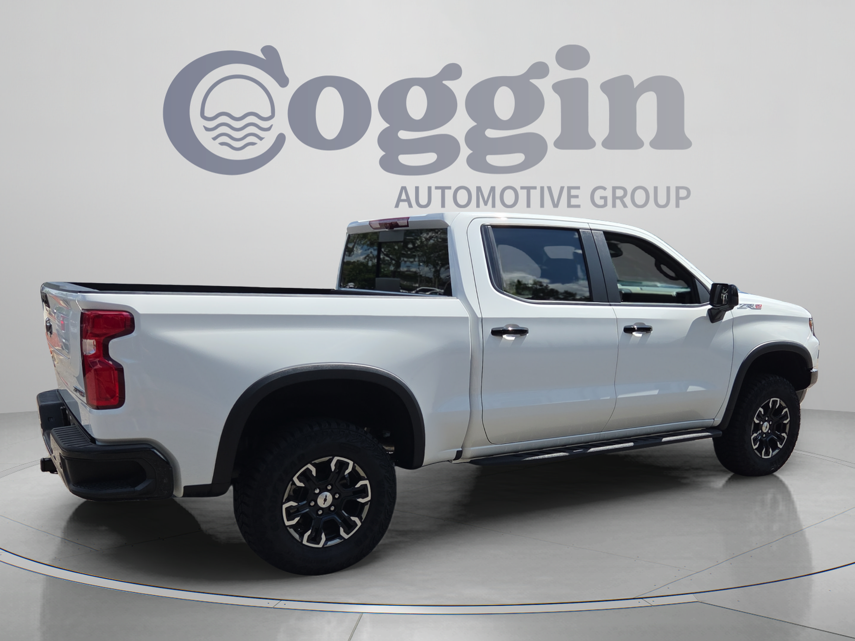 Used 2026 Chevrolet Silverado 1500 ZR2 AWD/4WD image 5