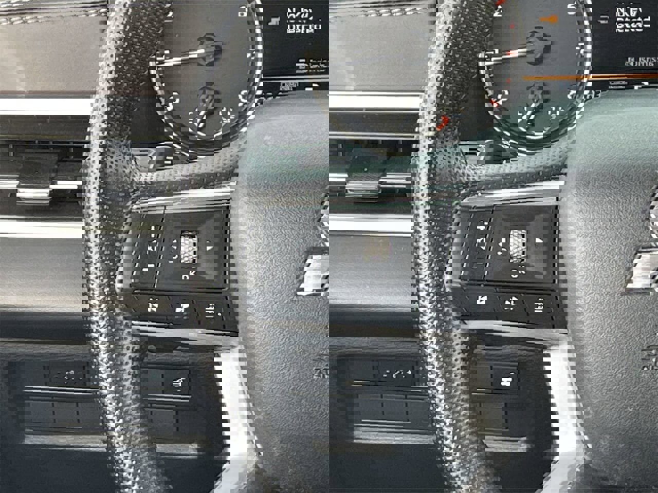 Used 2023 Mitsubishi Outlander SE Black Edition image 22