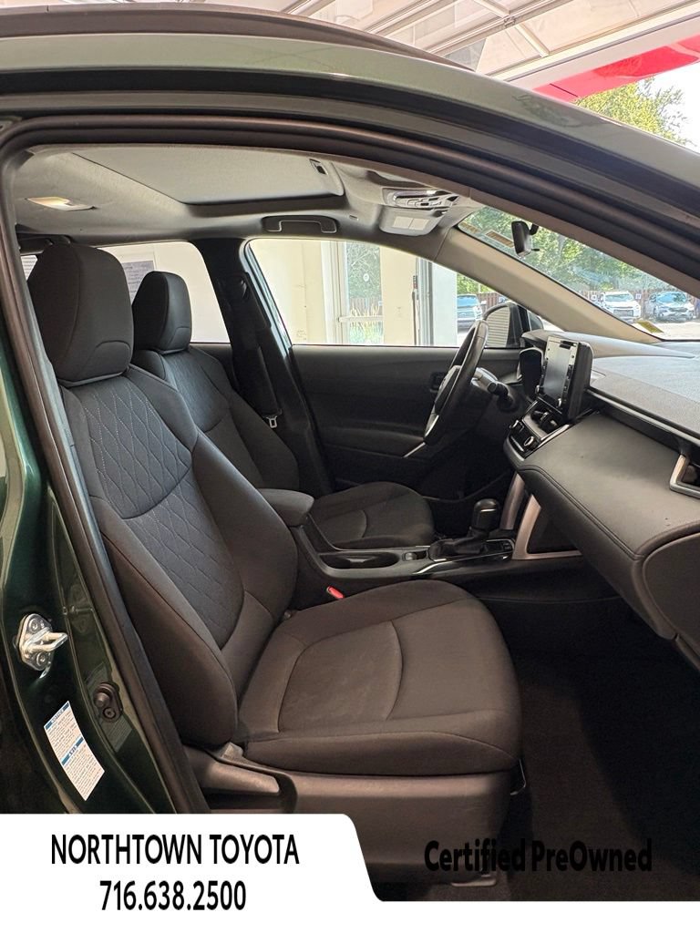Used 2022 Toyota Corolla Cross LE w/ Moonroof Package AWD/4WD image 15