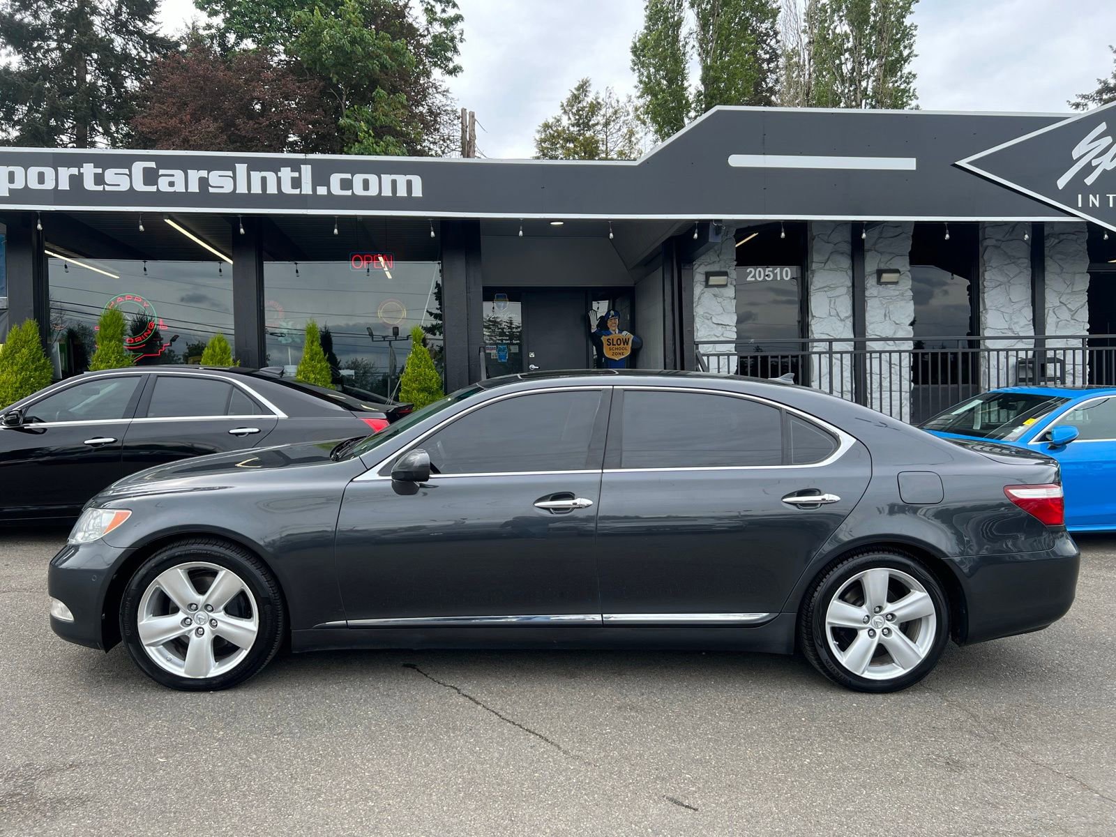 Used 2007 Lexus LS 460 L RWD image 2