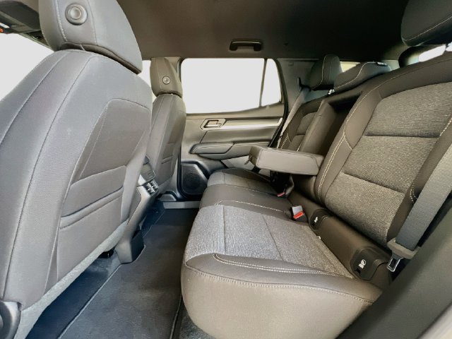 New 2027 GMC Terrain Elevation w/ Black Edition FWD image 17