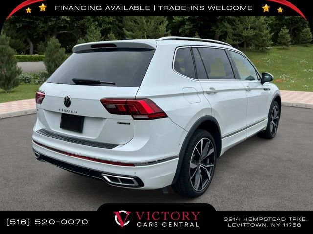 Used 2022 Volkswagen Tiguan SEL R-Line image 3