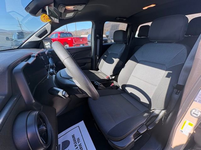 Used 2024 Chevrolet Colorado W/T image 32