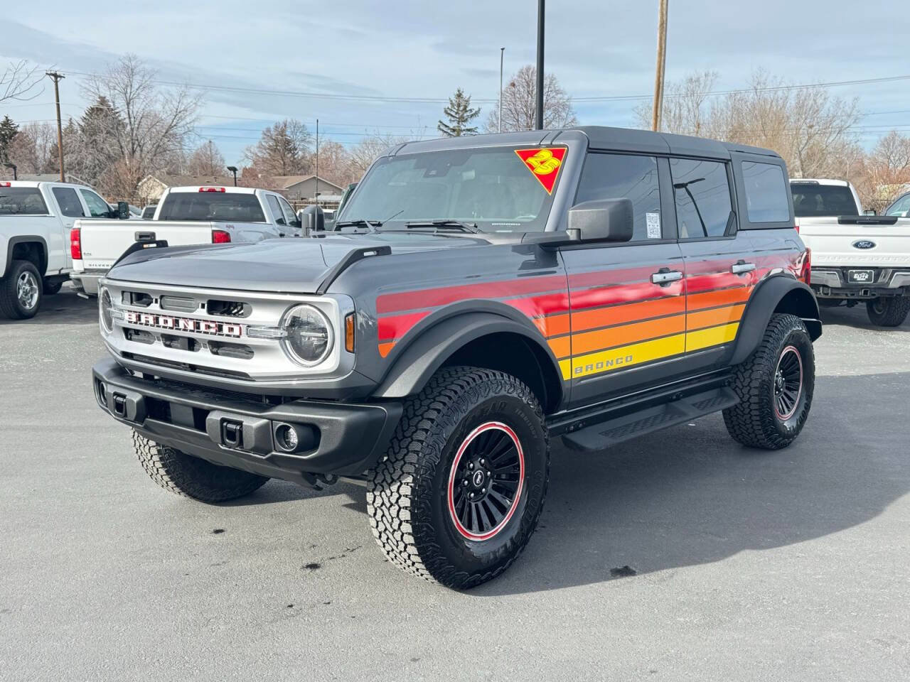 Used 2025 Ford Bronco Big Bend w/ Black Diamond Package image 12