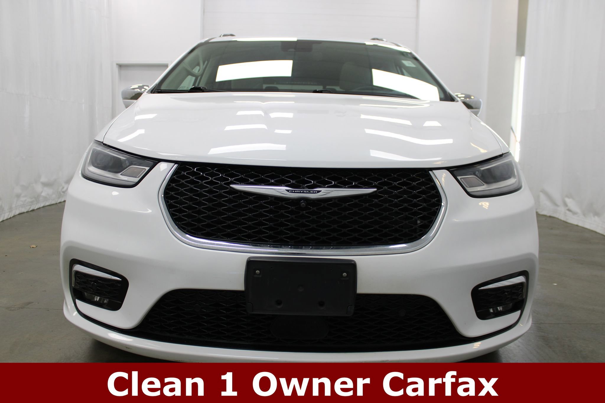Used 2021 Chrysler Pacifica Limited w/ Premium & Safety Sphere Group AWD/4WD image 3