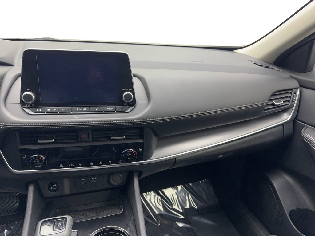 Used 2024 Nissan Rogue SV w/ SV Premium Package image 53