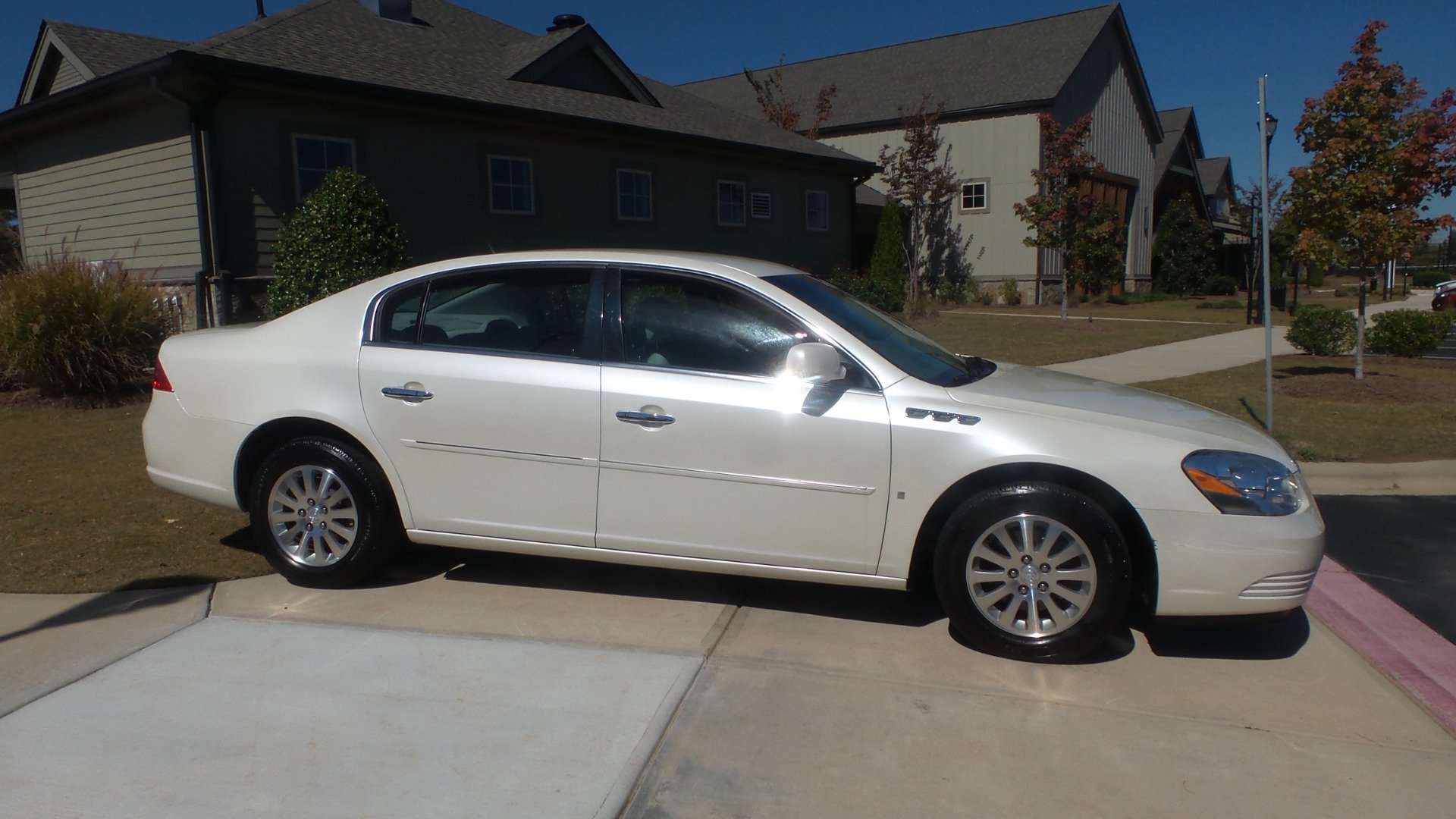 Used 2008 Buick Lucerne CX w/ Driver Confidence Package FWD image 8