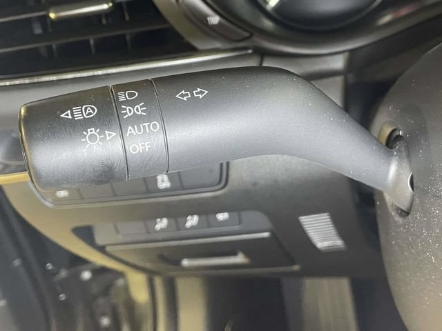 Used 2023 MAZDA MAZDA3 s FWD image 39