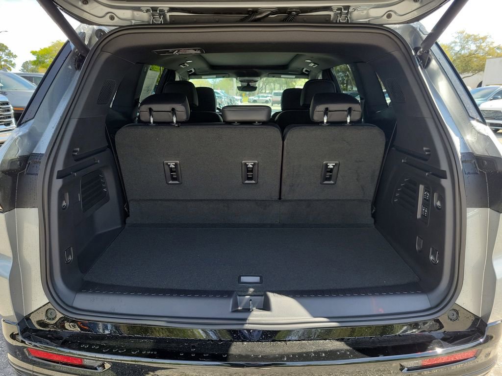 New 2026 Buick Enclave Sport Touring w/ Super Cruise Package image 8