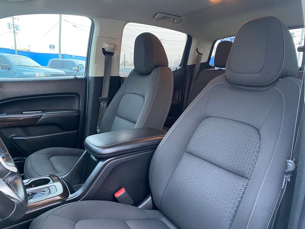 Used 2018 GMC Canyon SLE image 10