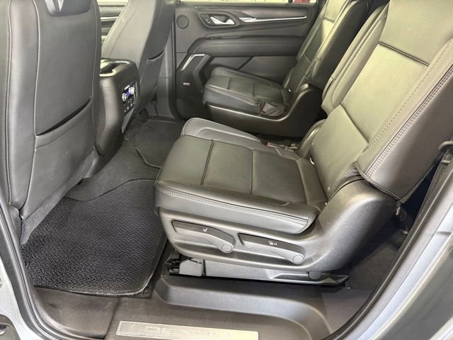 Used 2021 GMC Yukon XL Denali w/ Denali Ultimate Package image 17