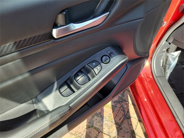 Used 2024 Nissan Altima 2.5 SV w/ SV Premium Package image 15