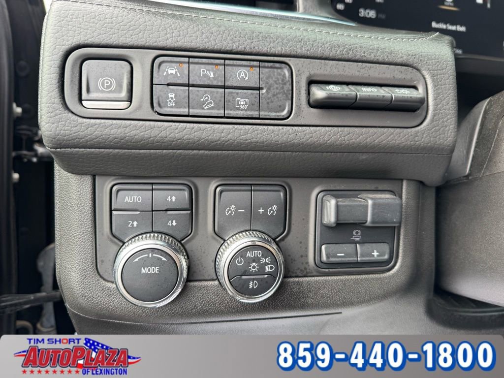 Used 2023 GMC Yukon Denali w/ Max Trailering Package image 24