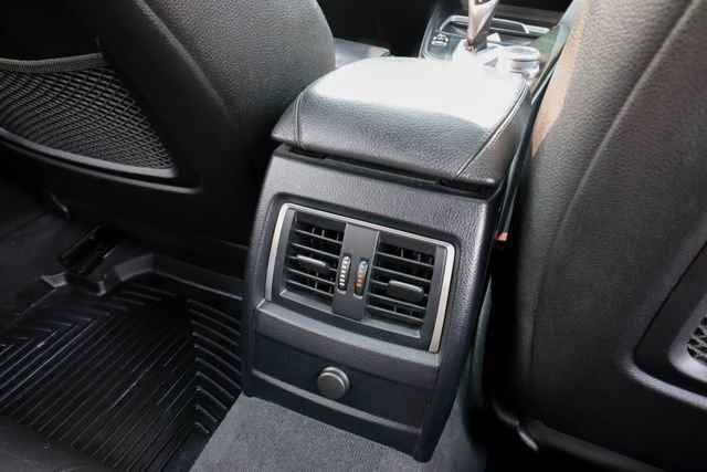 Used 2018 BMW 330i xDrive Sedan w/ Convenience Package image 44