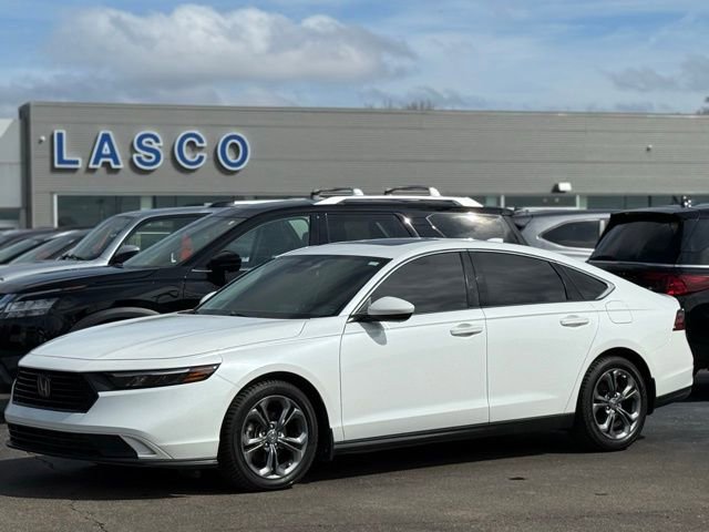 Used 2023 Honda Accord EX image 1