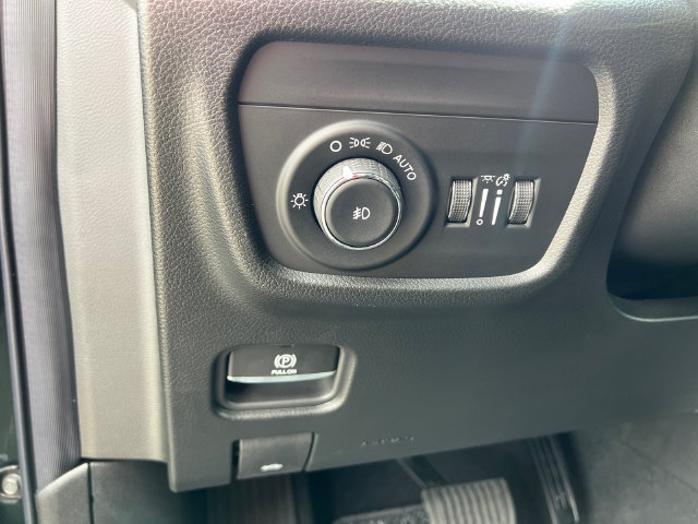 New 2026 Jeep Grand Cherokee Limited AWD/4WD image 13