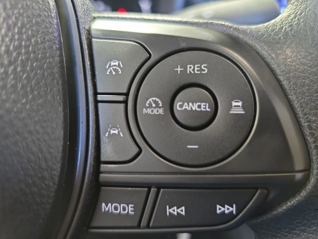 Used 2026 Toyota Corolla LE FWD image 19