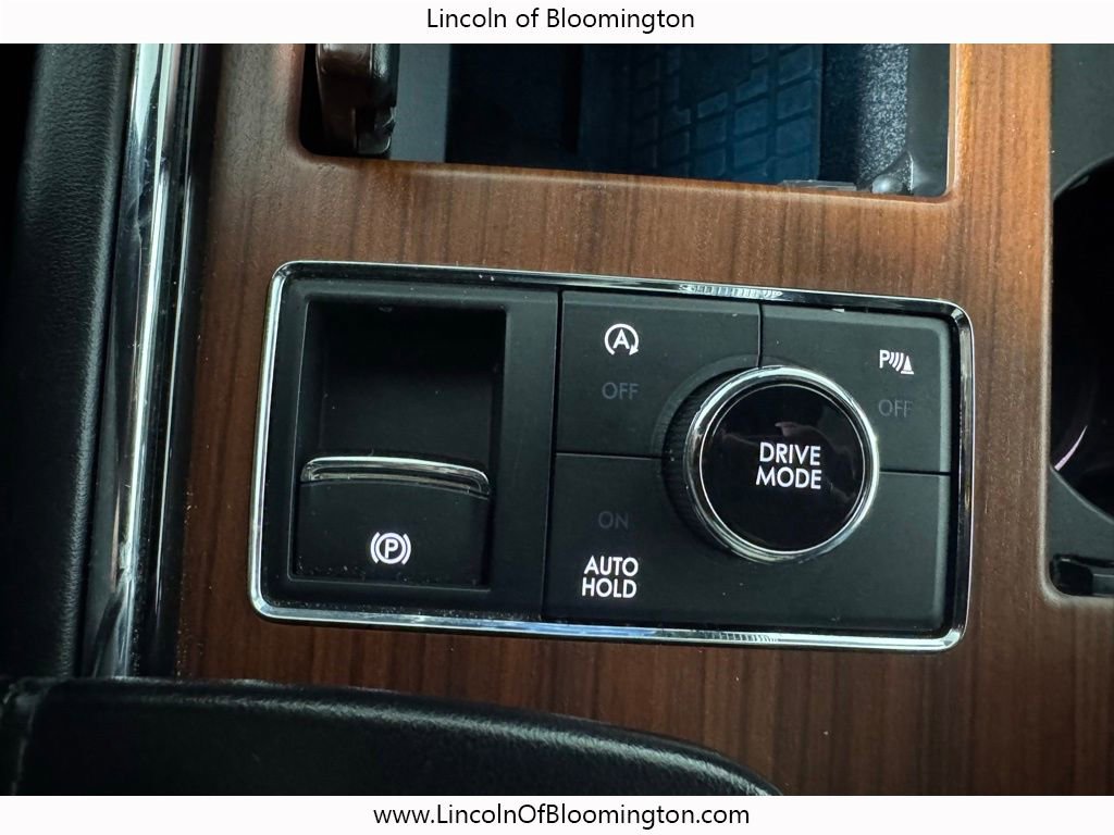 Used 2019 Lincoln Navigator Select AWD/4WD image 74