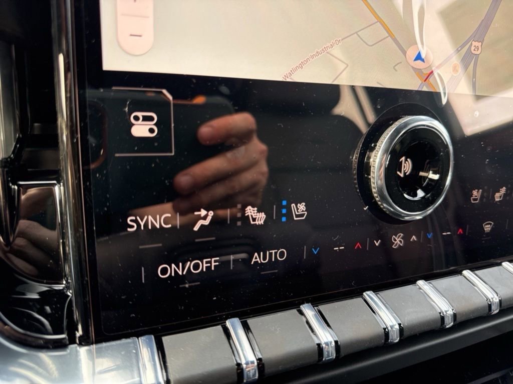 New 2026 GMC Yukon XL Denali image 24