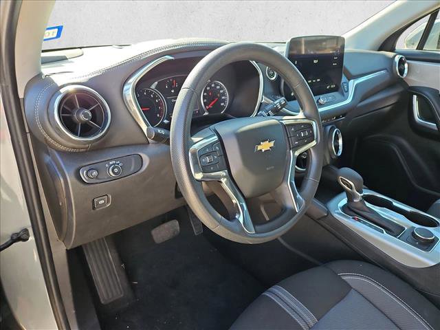 Used 2025 Chevrolet Blazer LT FWD image 10