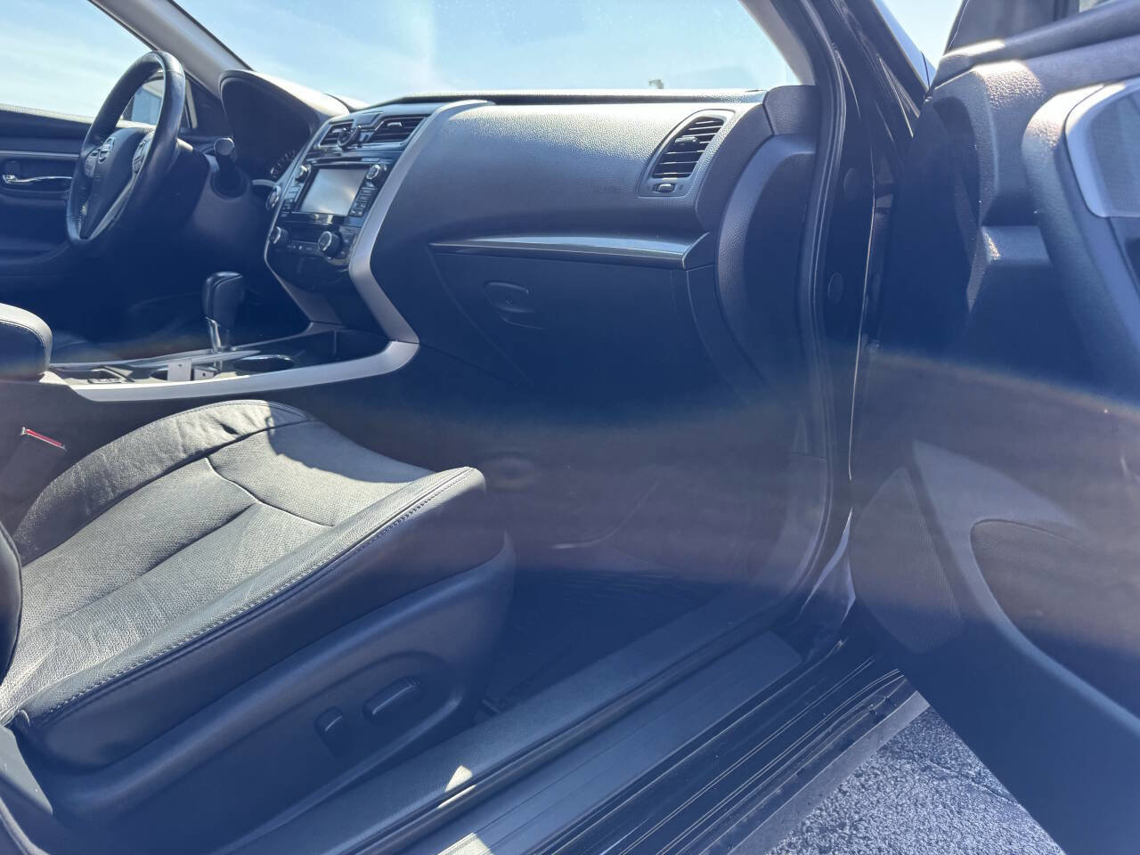 Used 2015 Nissan Altima 2.5 SL w/ Technology Package image 36