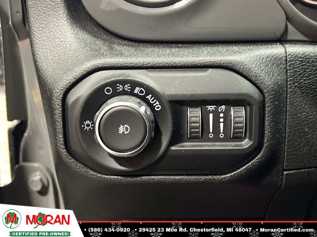 Used 2021 Jeep Wrangler Unlimited Sport image 28