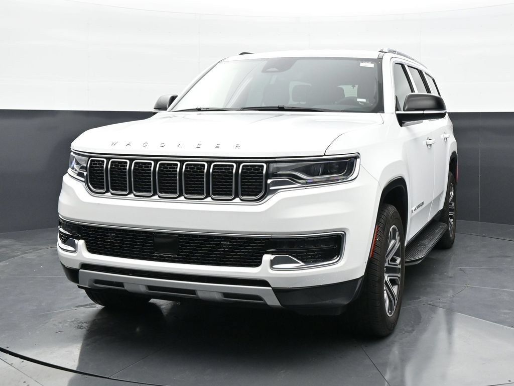 Used 2025 Jeep Wagoneer Series II w/ 8-Passenger Seating Package AWD/4WD image 5