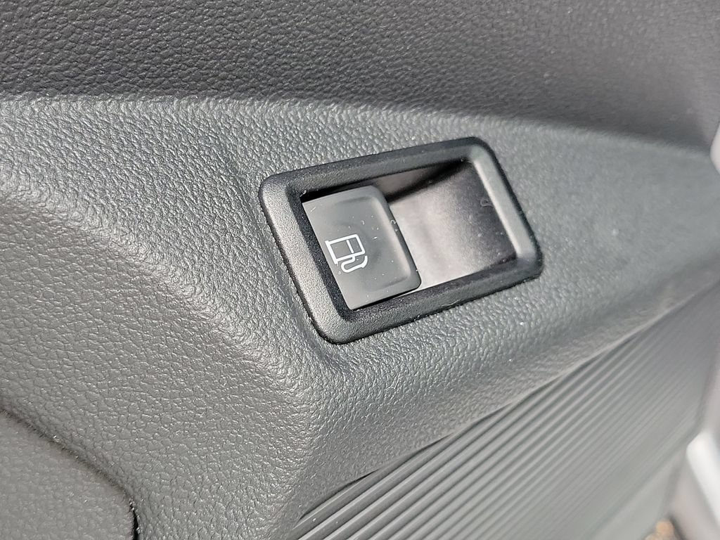 Used 2023 Volkswagen Taos S FWD image 18