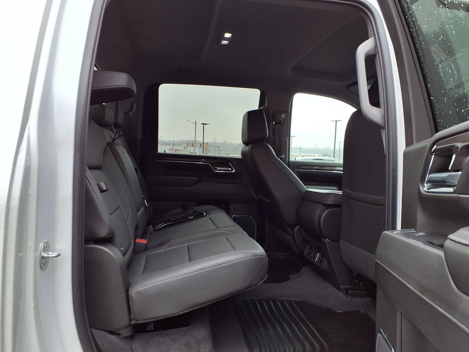 Used 2024 Chevrolet Silverado 3500 LTZ AWD/4WD image 25