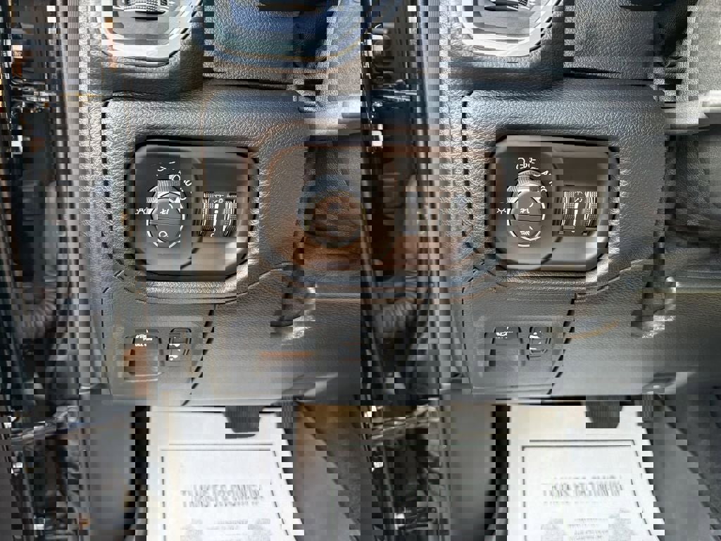 Used 2019 RAM 1500 Laramie image 17