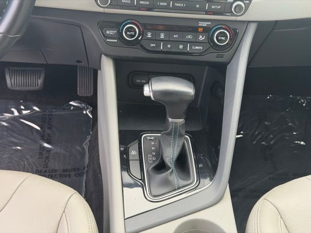 Used 2020 Kia Niro LXS FWD image 16