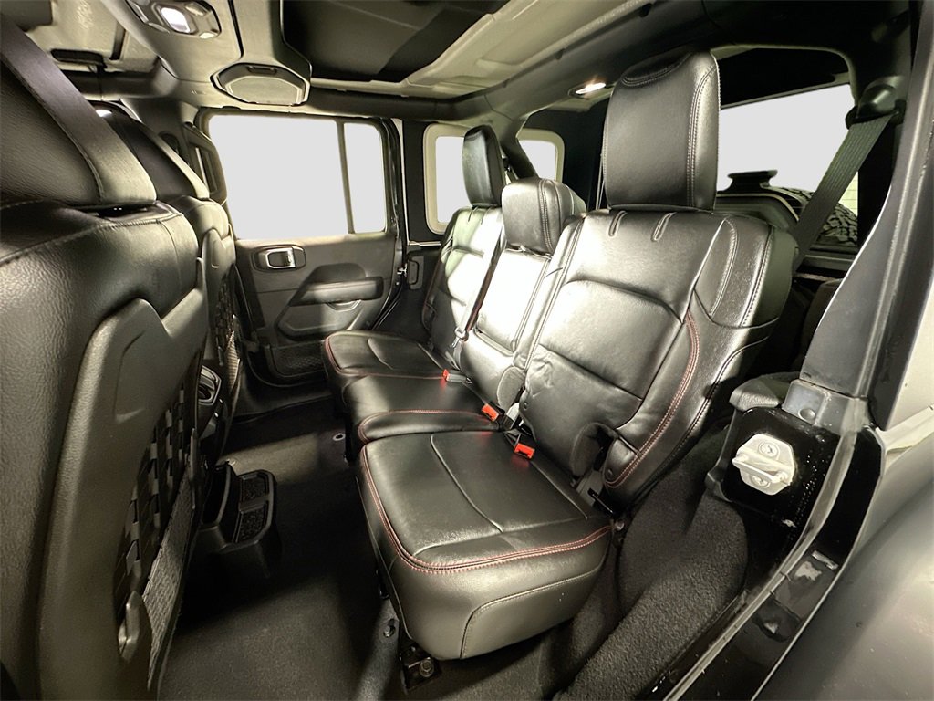 Used 2018 Jeep Wrangler Unlimited Rubicon w/ Safety Group image 25