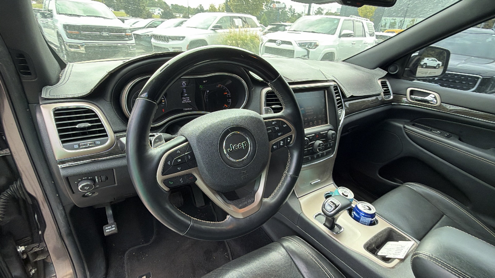 Used 2014 Jeep Grand Cherokee Overland w/ Advanced Technology Group RWD image 25