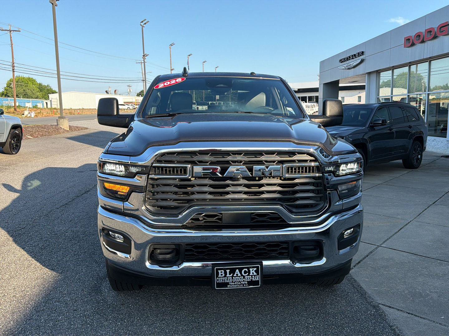 Used 2026 RAM 2500 Tradesman w/ Chrome Appearance Group AWD/4WD image 2