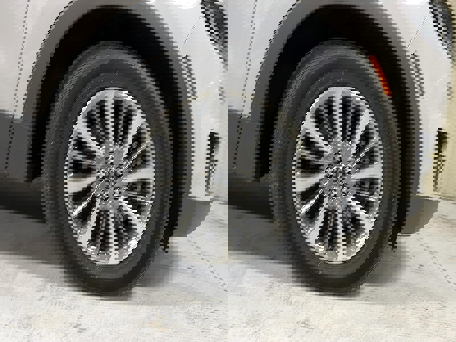 Used 2020 Lincoln Nautilus Standard w/ Equipment Group 101A image 26