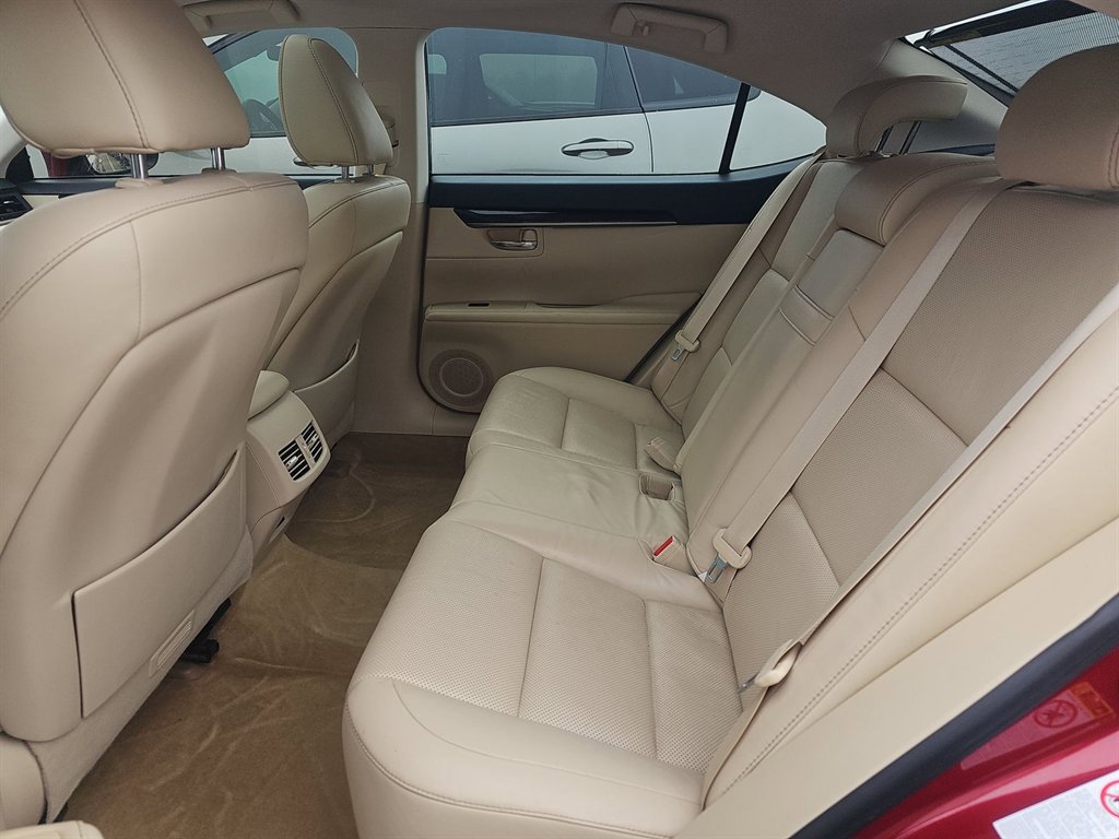 Used 2013 Lexus ES 350 image 21